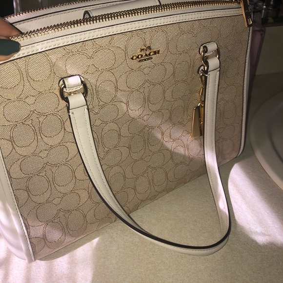 Coach monogram handbag/tote - Picture 6 of 6